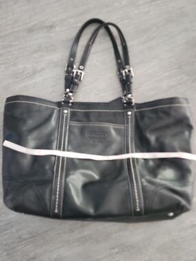 COACH Black Leather Tote with Contrast Stitching